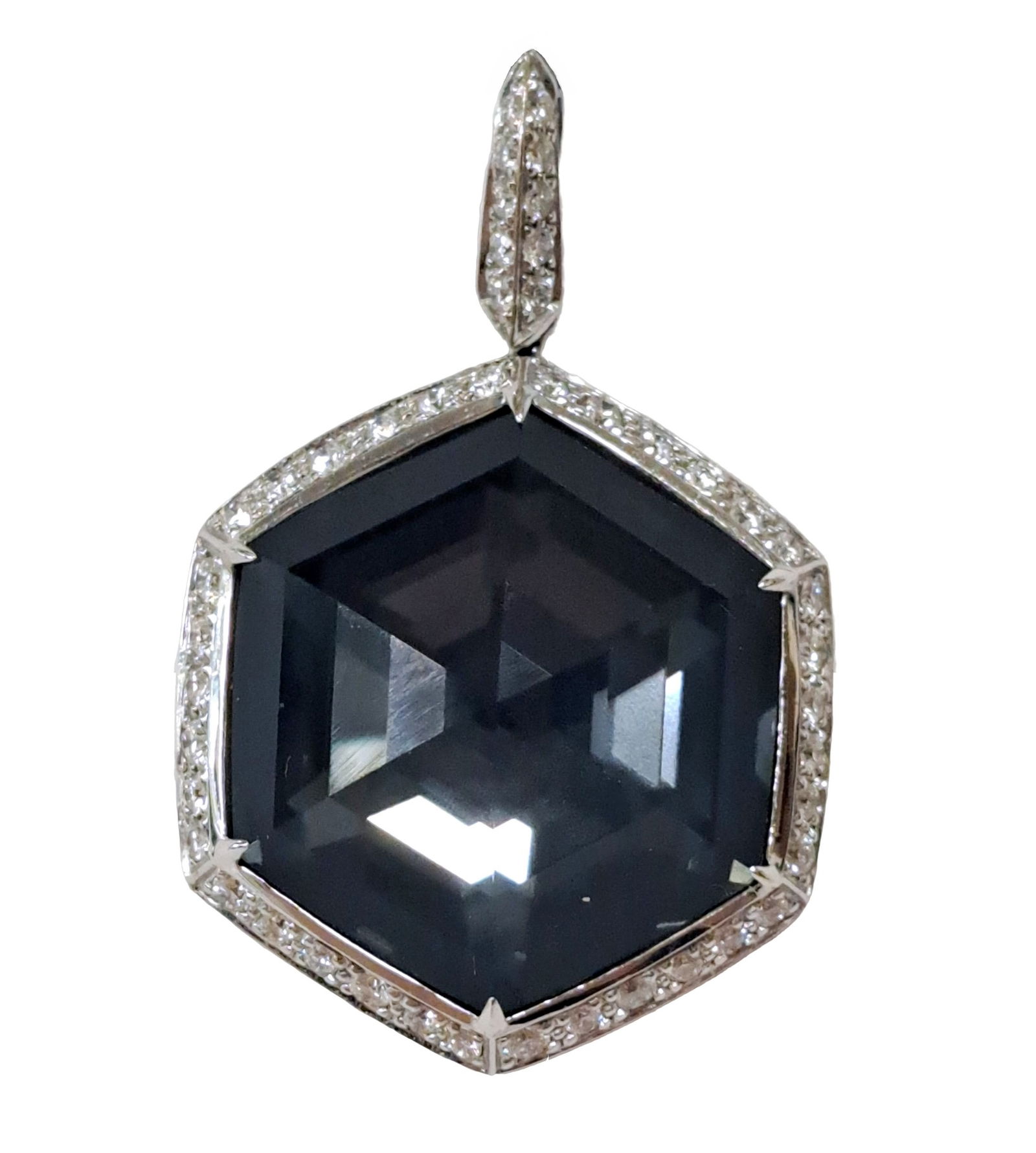 Designer Stephen Webster Diamond 18k White Gold Black Crystal Haze Hexagon Pendant: Title: Designer Stephen Webster Diamond 18k White Gold Black Crystal Haze Hexagon Pendant Description: A very cool & fashion forward black hexagon shaped pendant made in icy-white 18k gold w/ diamonds