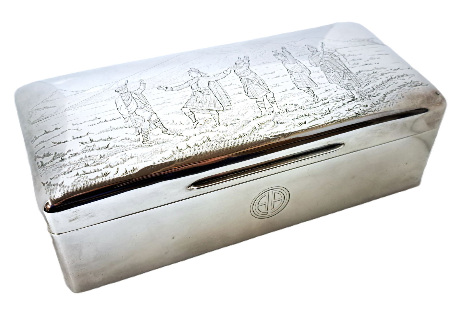 Dancing Scottish Highlanders Sterling Silver Cigar Humidor Circa 1901 with Gold Wash (1 of 11)