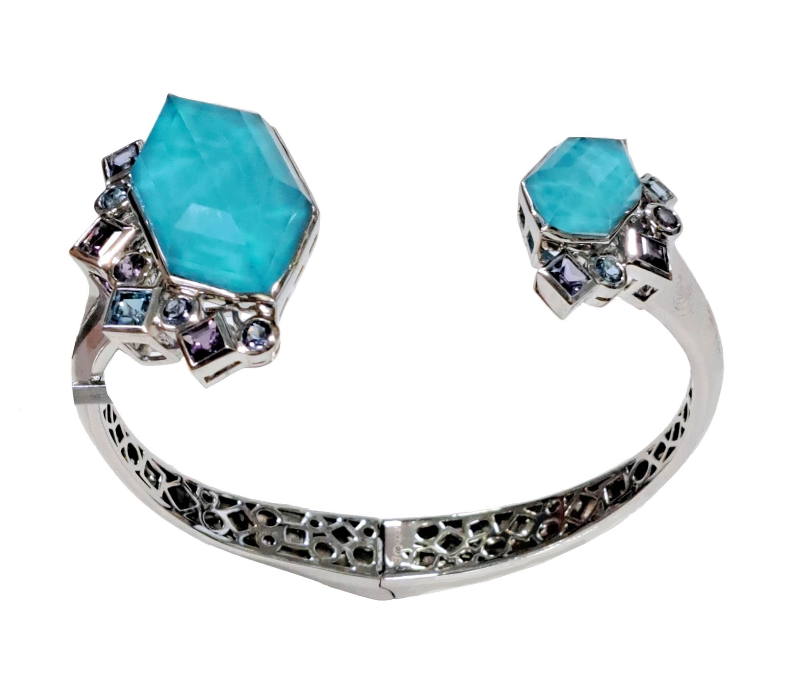 Stephen Webster 18k White Gold Crystal Haze Turquoise Doublet & Multi-Gem Designer Hinged Cuff: Title: Stephen Webster 18k White Gold Crystal Haze Turquoise Doublet & Multi-Gem Designer Hinged Cuff Bracelet Description: A signed Stephen Webster 18k gold hinged bangle bracelet featuring tu