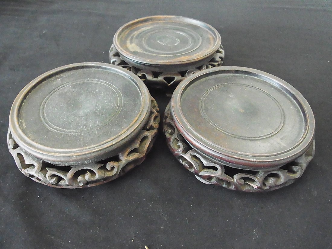 Set of 3 Carved Reticulated Hardwood Round Pedesta: Set of 3 Carved Reticulated Hardwood Round Pedestal Base Vase Urn Jardinière Stands 2 with 5 3/8” Diameter Inside Lips 1 with 5 3 /4” Inside Lip from Florida Gulf Coast Collection of Chinese, Jap