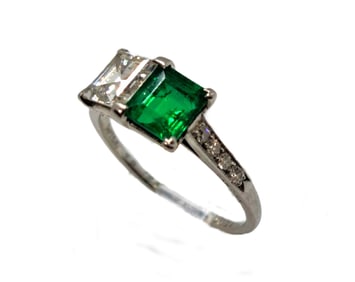 Signed Numbered Cartier Art Deco Diamond Natural Emerald 1937 Platinum Ring