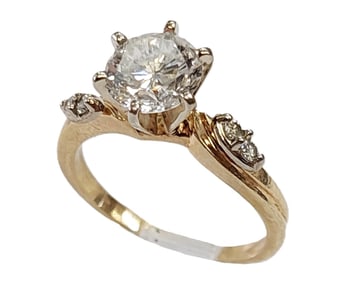 Vintage 14K Gold 1ctw Genuine Diamond Solitaire Engagement Ring Ladies Size 4