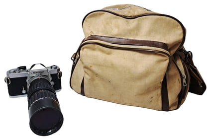 Vintage Nikkormat Nikomat FT 35mm SLR Nikon Film Camera w/ Lenses + Accessories + Carrying Case Bag