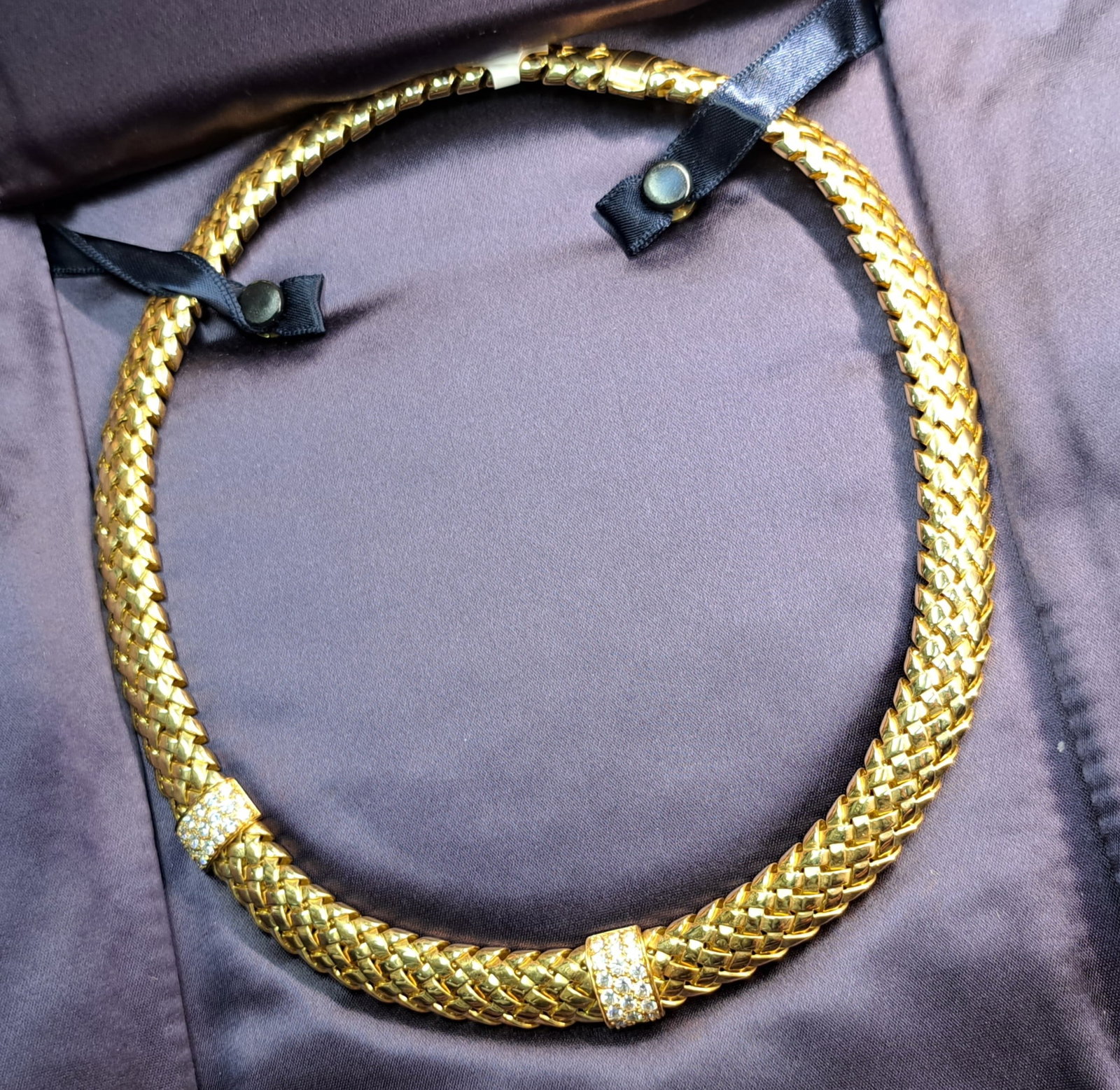 Heavy Tiffany Co 18k Gold Fine Diamond Vannerie Woven Necklace: Heavy Tiffany Co 18k Gold Fine Diamond Vannerie Woven Necklace.DT64582 NEEDDTiffany & Co 18k Dia w/ folder19in long/ 16mm width & 18mm width at diamondweight: 113.4g MORE IMAGES AND DETAILS TO COME!