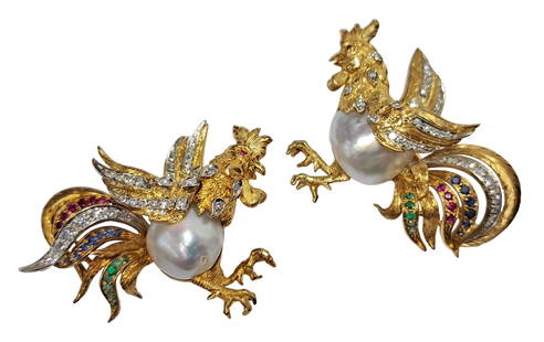 Pair Of Italian Fighting Cocks 18K Gold Pearl Fine Diamond Nat Emerald Ruby Sapphire Brooches: Described & Photographed By: Dillon TBD Title: Pair Of Italian Fighting Cocks 18K Gold Pearl Fine Diamond Nat Emerald Ruby Sapphire Brooches Description:Pair Of Italian Fighting Cocks 18K Gold Pearl