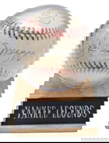 Genuine Yankee Legends Signed Baseball Mickey Mantle Joe DiMaggio Don Mattingly Reggie Jackson