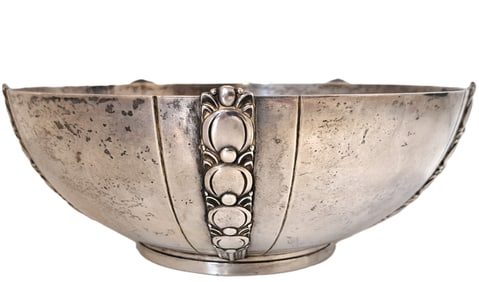 Tiffany & Co. Circa 1910 Large Sterling Silver Bowl Dish Tomato Pattern
