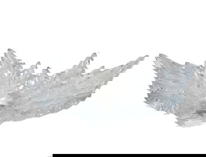 Lalique France Champs Elysees Large Clear Crystal Glass Leaf Centerpiece Bowl: Described By:AF HFA DT54087 NODD Title:Lalique France Champs Elysees Large Clear Crystal Glass Leaf Centerpiece Bowl Description: Lalique France Champs Elysees Large Clear Crystal Glass Leaf Centerpie