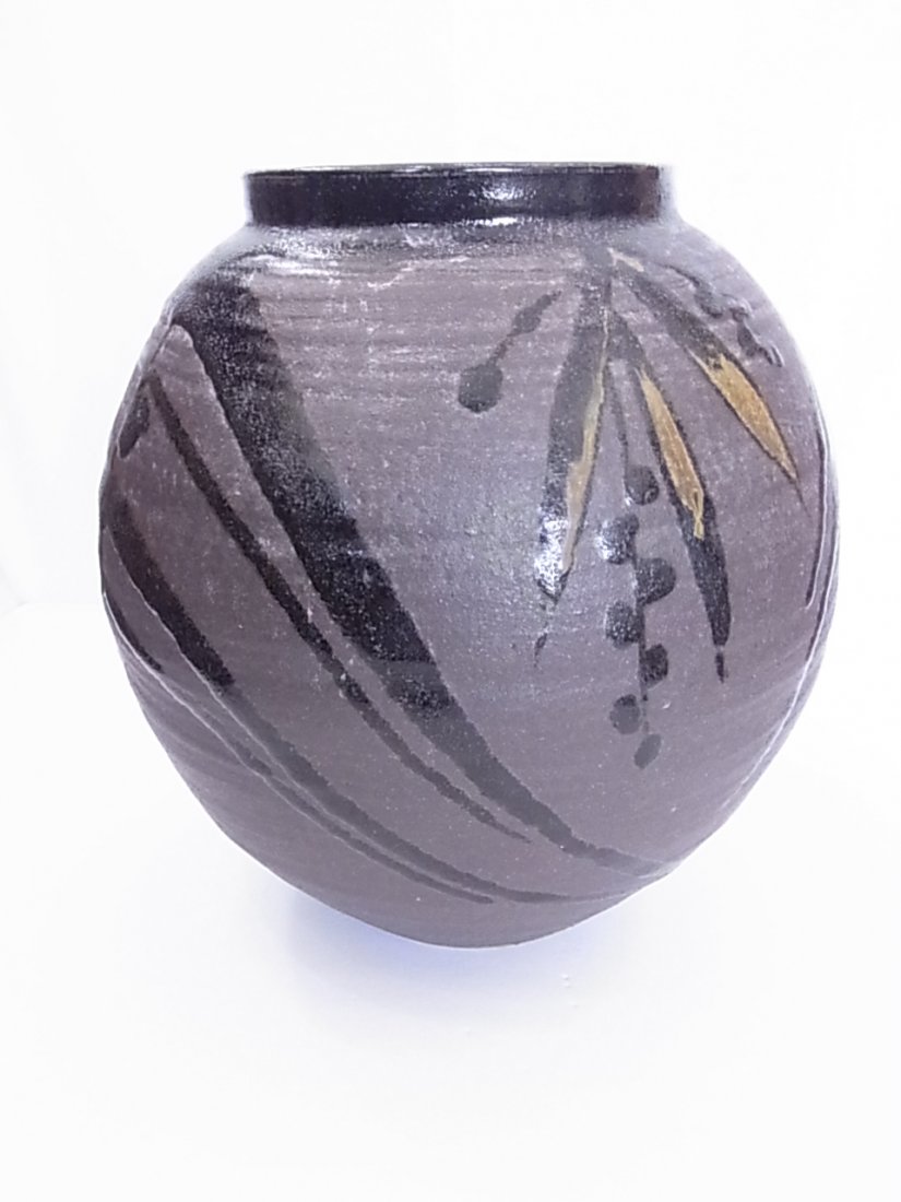 Japanese National Treasure Koichi Tamura Large 1971 Sig: Japanese National Treasure Koichi Tamura Large 1971 Signed Studio Pottery Decorated Vase 12 Inches in Height 9 Inches Diameter Description: Koichi Tamura (b. 1918, d. 1987) is an important artist in c
