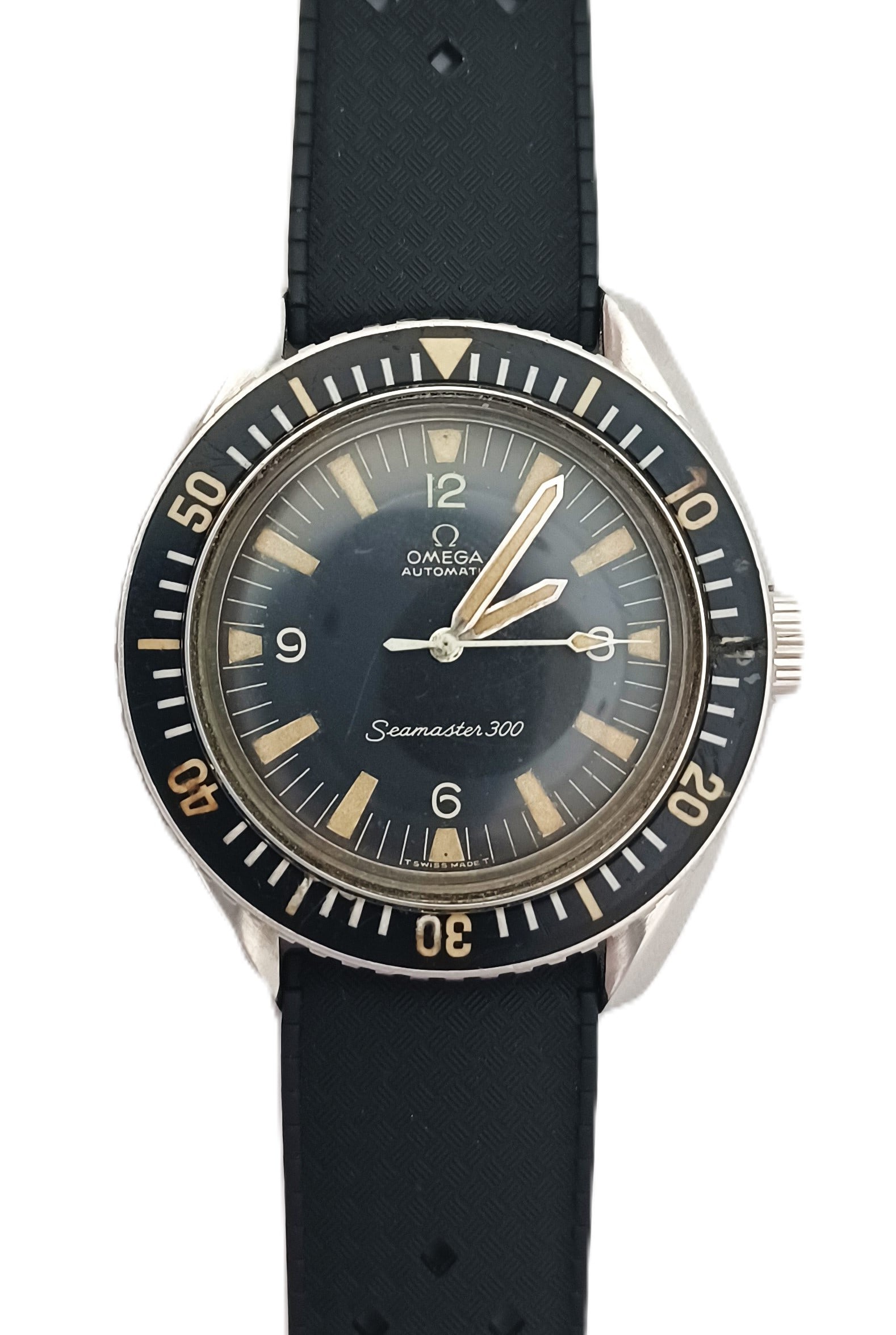 Vintage Omega Seamaster 300 165.024 Caliber 550 Bakelite Bezel Running Mens Diver Watch: Described by:Rafe HFA NOEDD 67768 Title:Vintage Omega Seamaster 300 165.024 Caliber 550 Bakelite Bezel Running Mens Diver Watch Description:Vintage Omega Seamaster 300 165.024 Caliber 550 Bakelite Bez