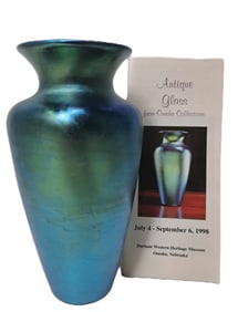 Quezal Made In New York 1920s Blue Iridescent Vase Arts And Crafts Art Glass