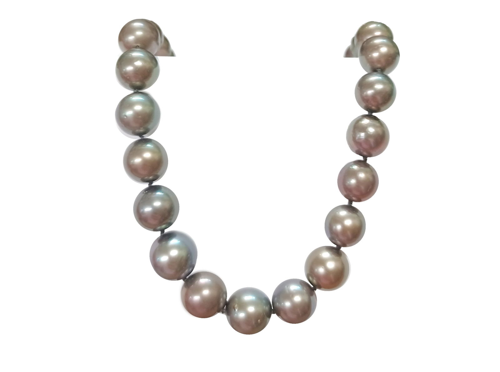 Graduated 10mm-12.5mm Genuine South Sea Black Pearls w/ Diamond Clasp 18k Gold: Described & Photographed By: Rafe HFA NCDD 68382 Title: Graduated 10mm-12.5mm Genuine South Sea Black Pearls w/ Diamond Clasp 18k Gold Description:Graduated 10mm-12.5mm Genuine South Sea Black Pearls