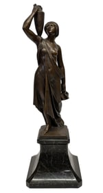 Gotthilf Jaeger Female Nude Antique Neoclassical Bronze Statue Sculpture Female Figure Marble Base