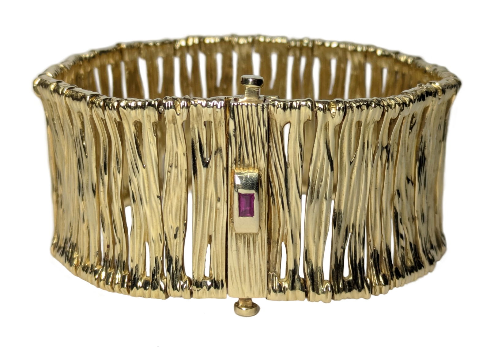 Large Wide 18K Gold Roberto Coin Elephantino Elephant Skin Natural Ruby Signed Numbered Bracelet: Described & Photographed By: Dillon 69207 NMEDD Title: Large Wide 18K Gold Roberto Coin Elephantino Elephant Skin Natural Ruby Signed Numbered Bracelet Description:Large Wide 18K Gold Roberto Coin Ele