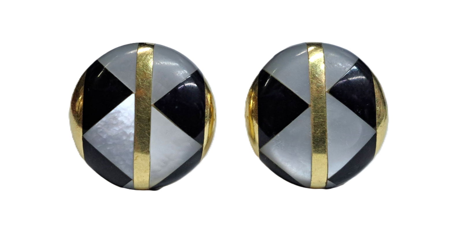 Vintage Tiffany & Co. 1980’s Geometric Onyx MOP 18k Yellow Gold Clip On Earrings: Described & Photographed By: Mike NFEDD 70128 Title: Vintage Tiffany & Co. 1980’s Geometric Onyx MOP 18k Yellow Gold Clip On Earrings Description: Beautiful piece by Tiffany! Make