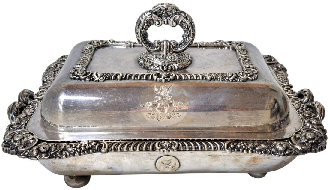 Heavy Coat of Arms Silver Plate Chaffing Dish w Sterling Attachment (1 of 15)