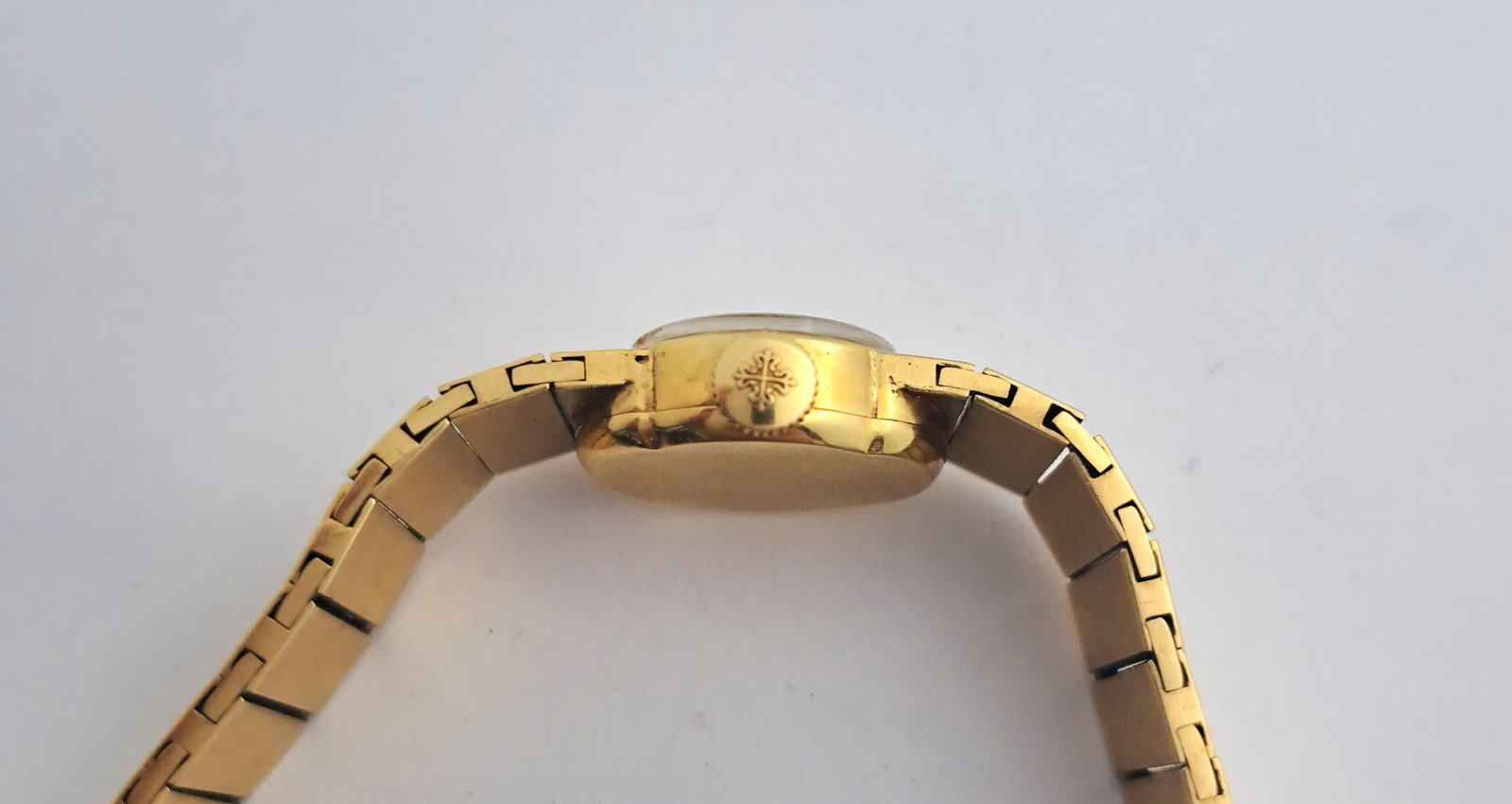 Mid Century Mechanical Patek Philippe Heavy 18k Gold Supple Ladies Wrist Watch - 3