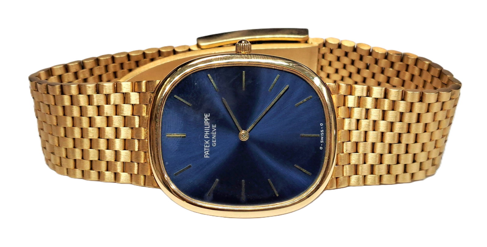 Patek Philippe 3838/1 18k Yellow Gold Elipse w Integrated Bracelet: Described By: Mike NFFDDD 71341 Title: Patek Philippe 3838/1 18k Yellow Gold Elipse w Integrated Bracelet Description: Beautiful timepiece! Make it yours today. Happy biddi