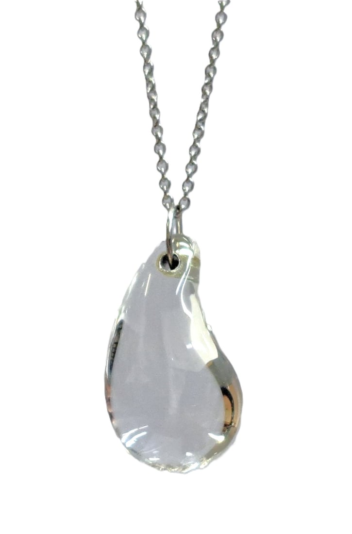 Large Size Tiffany & Co. Elsa Peretti 950 Platinum Art Glass Teardrop Ladies Necklace: Described & Photographed By Mike NEDD 71653 Title Large Size Tiffany & Co. Elsa Peretti 950 Platinum Art Glass Teardrop Ladies Necklace Description Bea