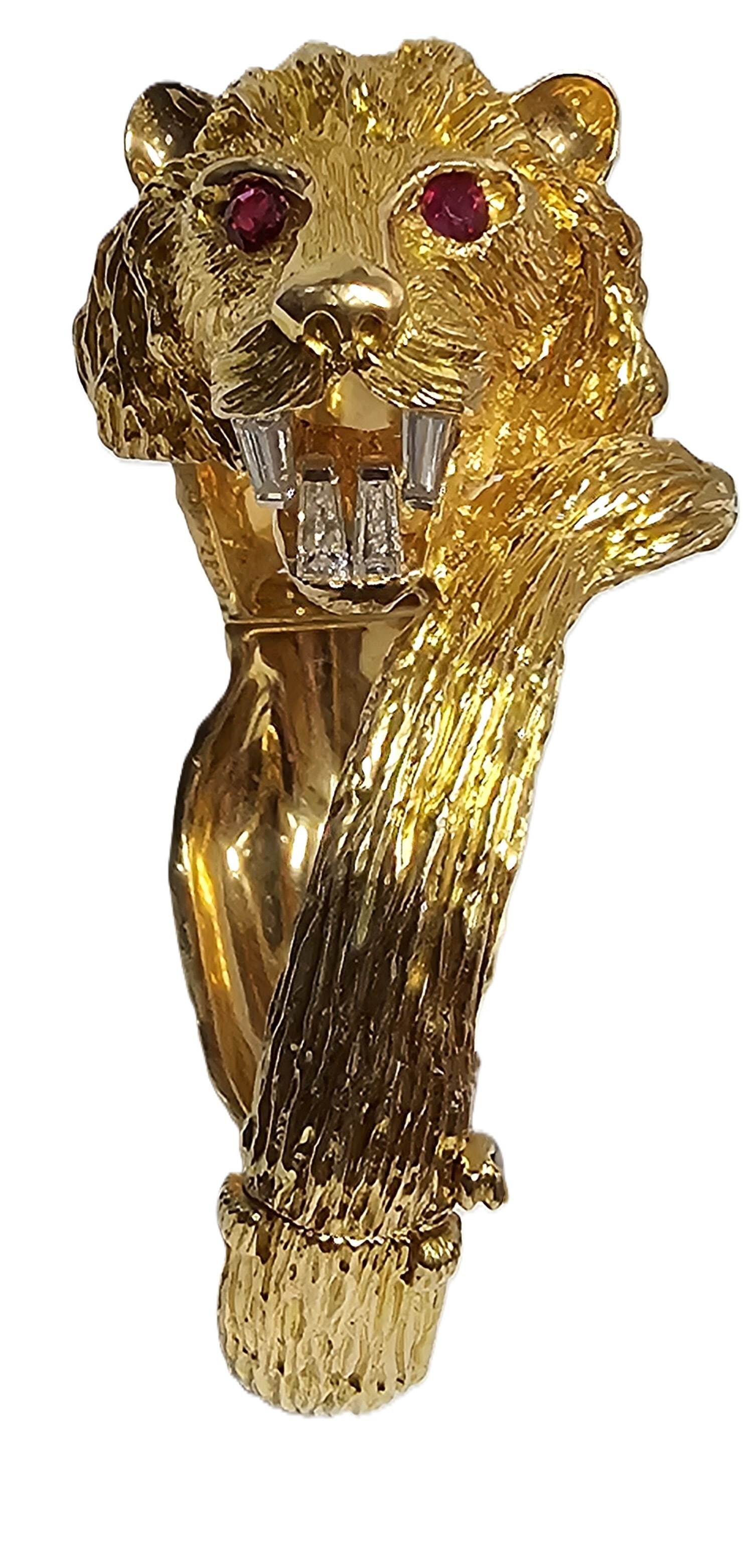 Important Van Cleef Arpels 18k Gold Platinum Lion Bracelet Fine Ruby Eye Fine Diamond Fangs: Described By: August Reedy NFMEDD Title: Important Van Cleef Arpels 18k Gold Platinum Lion Bracelet Fine Ruby Eye Fine Diamond Fangs Description: Important Van Cleef Arpels 1