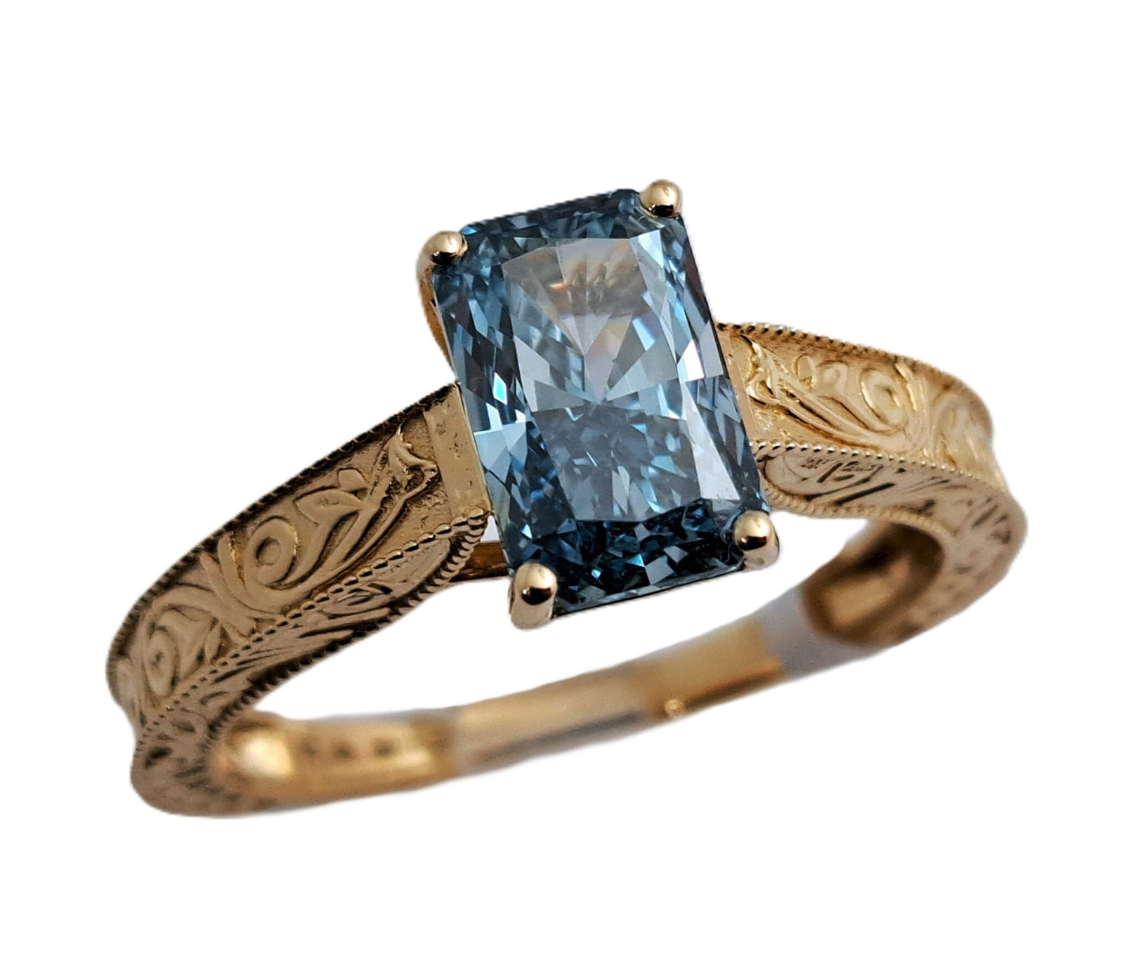 Renaissance Jewel 3ct IGI Fancy Vivid Blue VVS2 Lab Grown Diamond Large Size 12.25 18k Gold Ring: Described By: Ayanna Fowler ND Title: Renaissance Jewel 3ct IGI Fancy Vivid Blue VVS2 Lab Grown Diamond Large Size 12.25 18k Gold Ring Description: Renaissance Jewel 3ct IGI Fancy Vivid Blue VVS2 Lab 