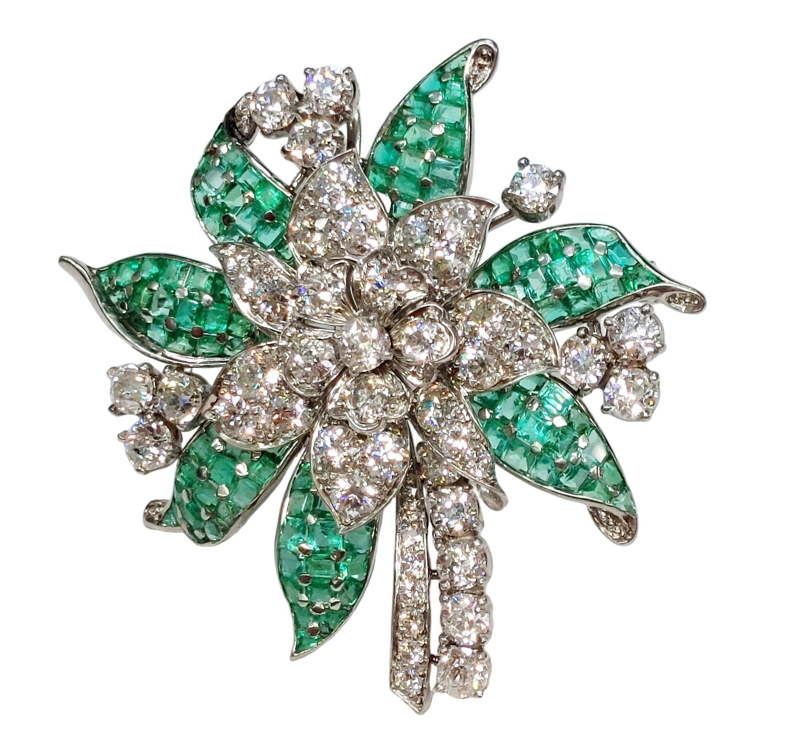 Well Made Hi Quality Natural Emerald Old Euro Diamond Heavy Platinum 1930s Flower Pin Pendant: HFA DT72444 Described By: Chris AJP GIA NRDDD Title: Well Made Hi Quality Natural Emerald Old Euro Diamond Heavy Platinum 1930s Flower Pin Pendant Description: Here is