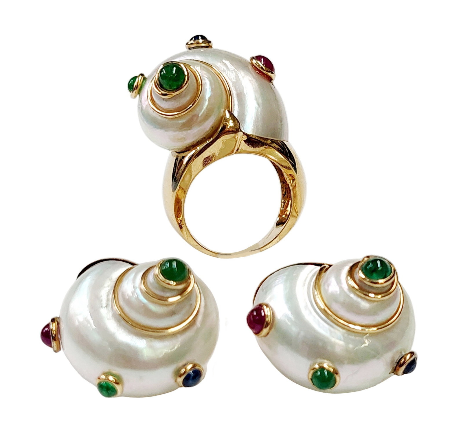 Gem Set 14k Gold Turbo Shell Signed Maz Deco Jewelry Suite In The Style of Seamen Schepps 28.5 grams: HFA DT70273 Described By: Chris AJP GIA NFRDD Title: Gem Set 14k Gold Turbo Shell Signed Maz Deco Jewelry Suite In The Style of Seamen Schepps 28.5 grams Description: A