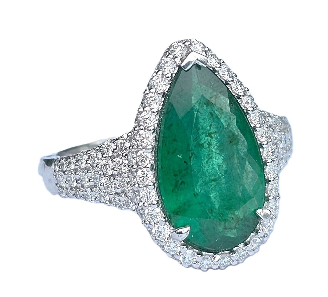 Massive Beautiful 2.5 ct Emerald Diamond Platinum GIA Report & Appraisal: CNX 0501 1800 Described By: Adams ND Title: Massive Beautiful 2.5 ct Emerald Diamond Platinum GIA Report & Appraisal Description: Massive Beautiful 2.5 ct Emerald Diamond Platinum GIA Report & App