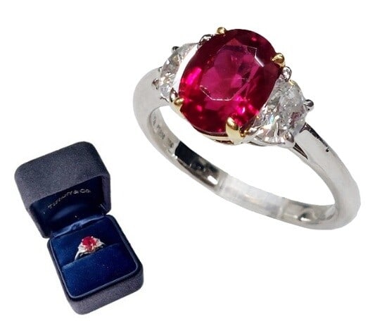 Extraordinary 3.01ct Fine Red Burma Ruby Tiffany Co Platinum 18k Gold Diamond Ring w/ Box & Papers: HFA DT73091 Described By: Chris AJP GIA NRMEDD Title: Extraordinary 3.01ct Fine Red Burma Ruby Tiffany Co Platinum 18k Gold Diamond Ring w/ Box & Papers Description:
