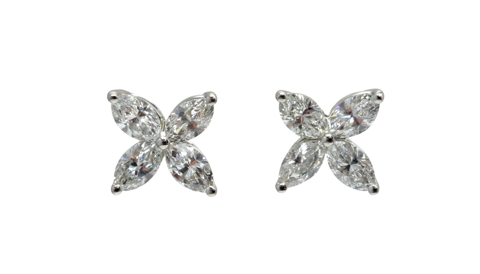 Tiffany & Co. Platinum Diamond Large Size X Earrings Victoria Collection 2ctw w Papers: HFA DT73099 Described By: Mike NYEDD Title: Tiffany & Co. Platinum Diamond Large Size X Earrings Victoria Collection 2ctw w Papers Description: These are jaw droppi