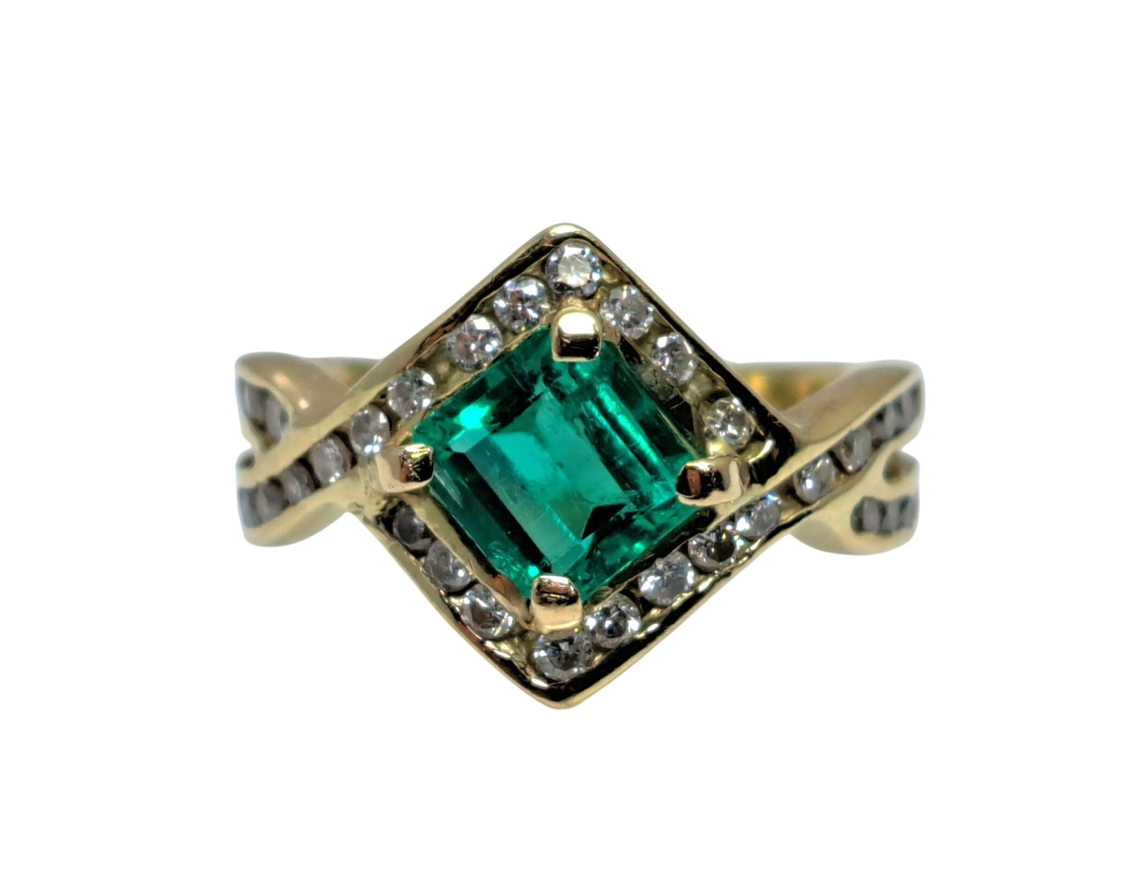 Very Rare GIA No Treatment Columbian Emerald 14k Gold Fine Diamond Ring: HFA DT73164 Described By: Mike NFEED Title: Very Rare GIA No Treatment Columbian Emerald 14k Gold Fine Diamond Ring Description: Incredible piece! Finding an untreated