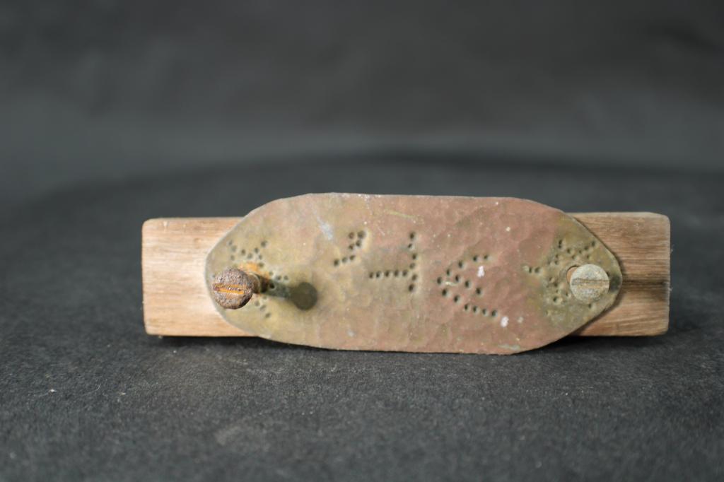 Mezuzah: Mezuzah. Has Scratches And Abrasions. Statements Regarding This Item's Condition Or Functionality Do Not Create A Warranty And Do Not Describe Future Functionality. All Items Are Sold "as-is, Where-is