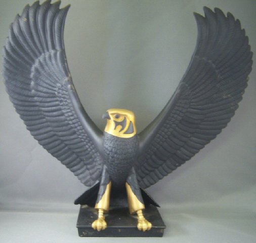 Franklin Mint Egyptian Statue ``Falcon of the Nile: Franklin Mint Egyptian Statue ``Falcon of the Nile`` - From the Franklin Mint this is a beautiful Falcon of The Nile sculpture with long talons, powerful legs and crown, mounted on a black stand with 