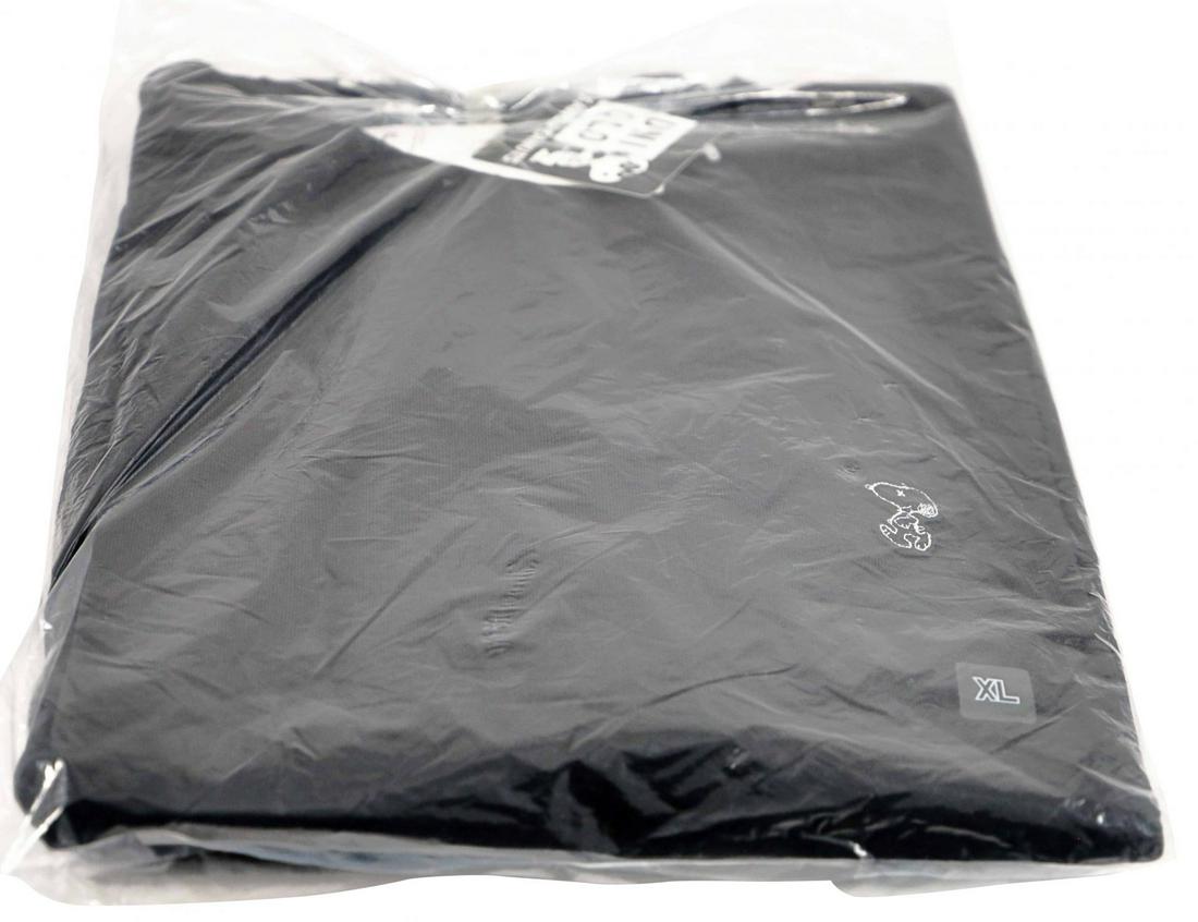 KAWS x Snoopy Peanuts Sweatshirt XL Black: Artist: KAWS Title: Snoopy Sweatshirt. Black colorway. Collaboration: Peanuts x Uniqlo Size: X Large Edition: 2017 Provenance: Private collection Condition Report: New