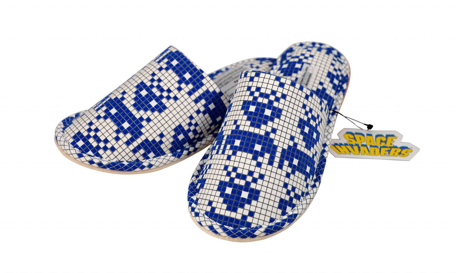 Medicom Fabrick Space Invaders Slippers XL NEW: Artist: Space Invaders x Fabrick Title: Slippers Medium: Cotton and leather Collaboration: Medicom x Fabrick Approximate Dimensions: XL (26.5cm - 28cm) Edition: 2019 Provenance: </