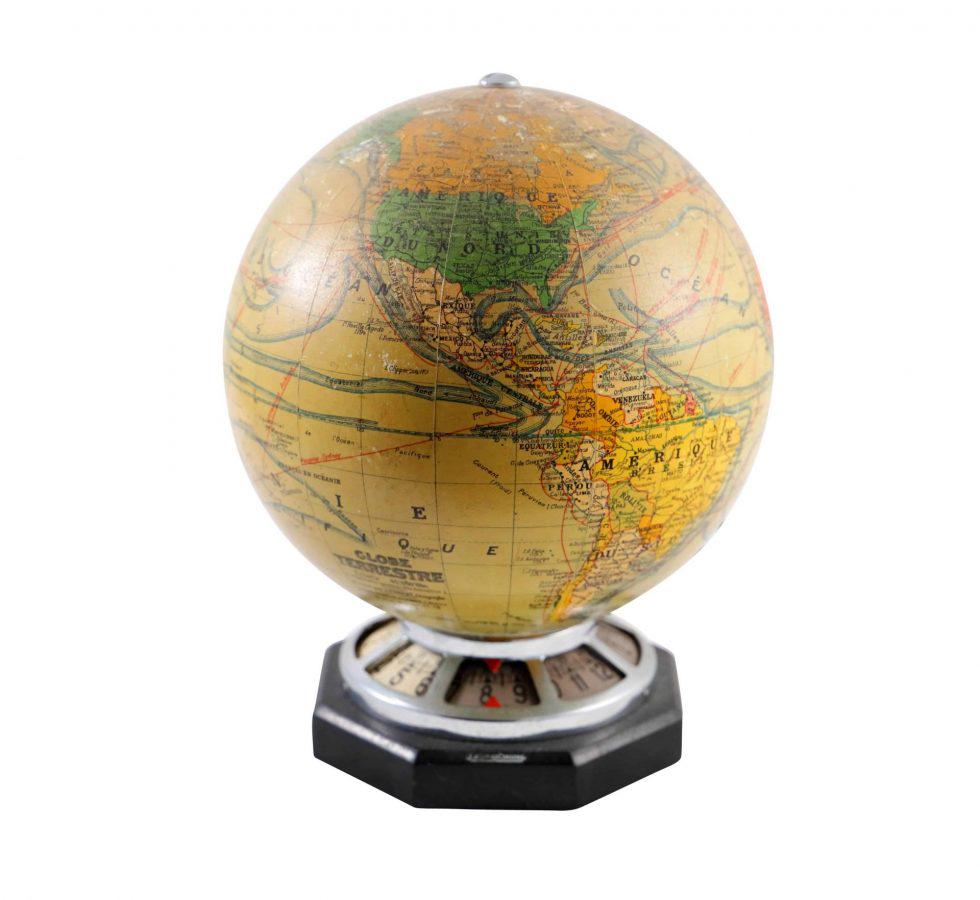 Rare Jaeger LeCoultre Mappemonde Illuminated Deco Desk: Brand: Jaeger Le Coultre Model: World Map Illuminated Table Clock Approximate Dimensions: 250mm height x 200mm diameter Base: Octagonal Marble Base Moveme