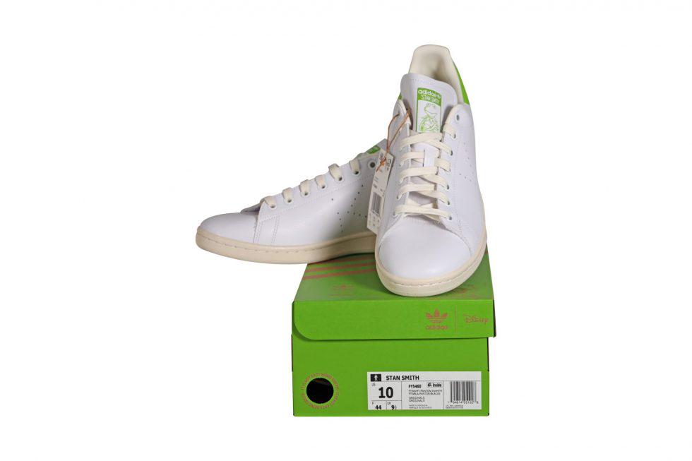 Adidas x Kermit The Frog Stan Smith Sneakers Size 10: Artist: Kermit The Frog Description: Stan Smith Sneakers Collaboration: Adidas Size: 10 US Edition: 2021 Provenance: Privat