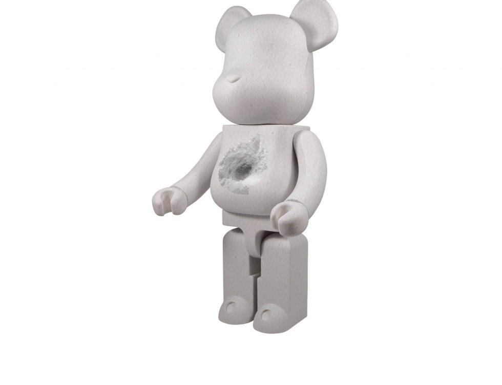 Daniel Arsham Bearbrick x Snarkitecture x BlackRainbow: Artist: Daniel Arsham Title: Be@rbrick 1000% Medium: Plastic Collaboration: Snarkitechture x BlackRainbow Agency x Medicom Toy Approximate Dimensions: 27.5 in (70cm) Height Edition: 2