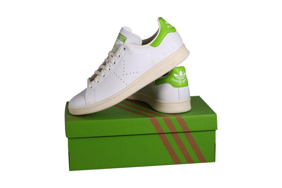 Adidas x Kermit The Frog Stan Smith Sneakers Sz 10 US: Artist: Kermit The Frog Description: Stan Smith Sneakers Collaboration: Adidas Size: 10 US Edition: 2021 Provenance: Privat