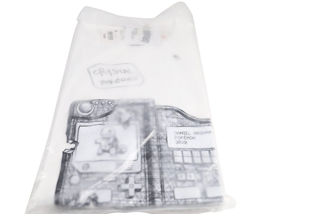 Daniel Arsham Size XL Shirt Pokemon White Tee Uniqlo: Artist: Daniel ArshamDescription: Pokemon T Shirt in WhiteSize: XLCondition Report: Brand new