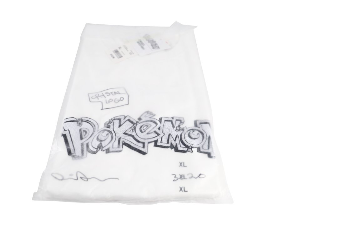 Daniel Arsham White Tee Size XL Shirt Pokemon Uniqlo: Artist: Daniel ArshamDescription: Pokemon T Shirt in WhiteSize: XLCondition Report: Brand new