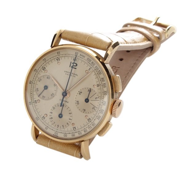 Rare 18k Rose Gold Universal Geneve Compax Chronograph: Rare and fine vintage men`s 18k pink gold Universal Genève Compax square button chronograph wristwatch. Swiss made, mechanical manual wind chronograph with constant seconds, minute and hour registers