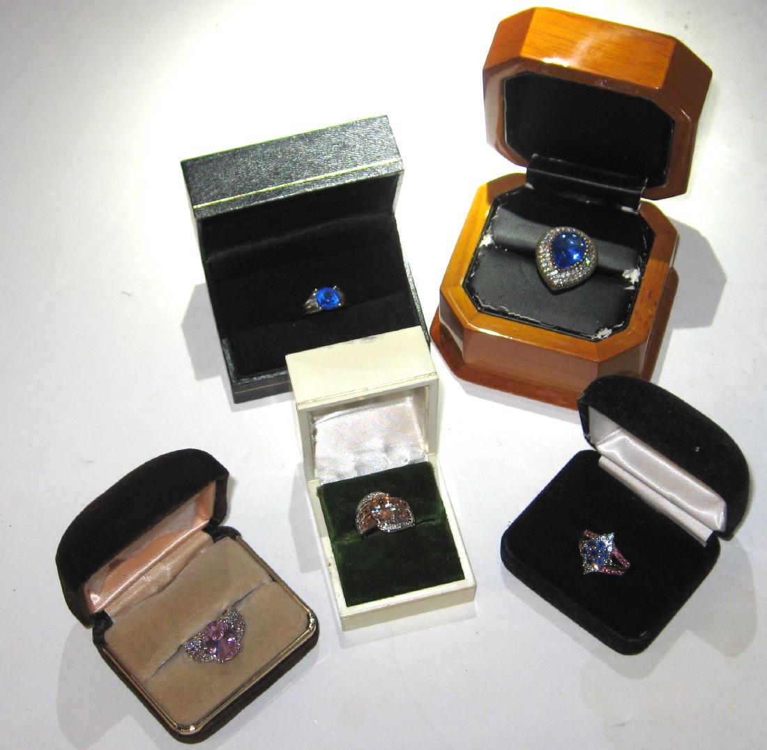 Group of five Sterling rings, (1 of 4)