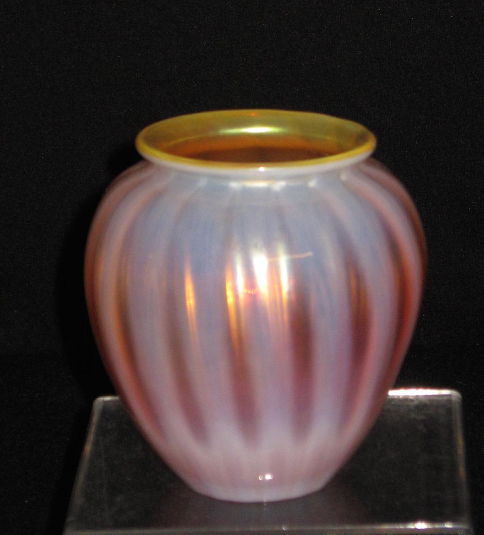 Monet and Stumpf glass vase: Shouldered form in cinnamon opalescent glass with opal ribbing, 5" ht. Condition: good with no defects found.