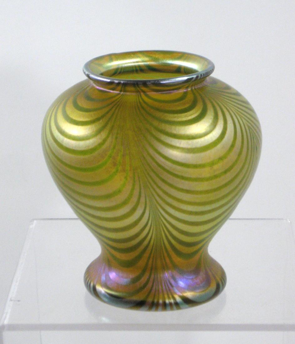 Quezal decorated glass vase (1 of 4)