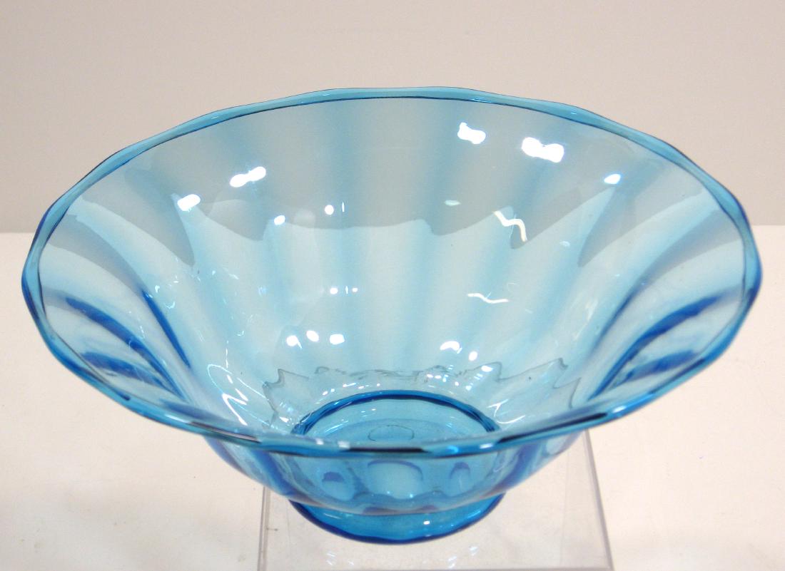 Steuben Celeste blue bowl (1 of 3)