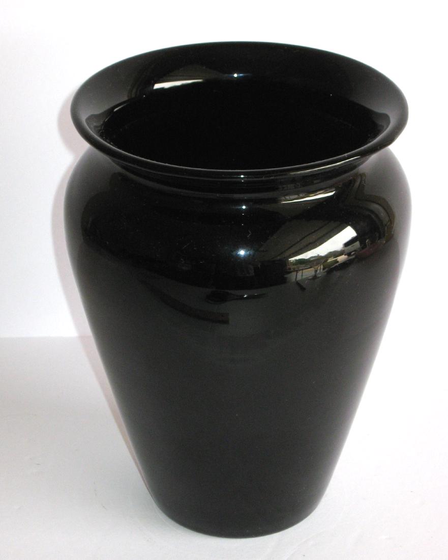 Steuben mirror Black vase (1 of 4)