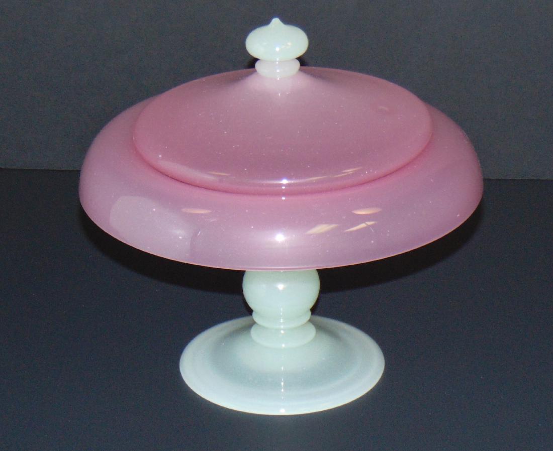 Steuben Rosaline covered glass dish (1 of 6)