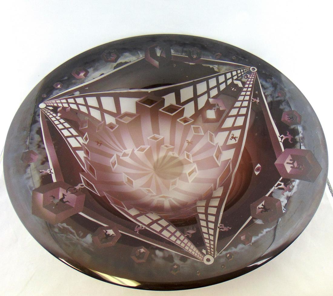 Steve Tobin Manhattan bowl: Manhattan series bowl on cameo sky scrapers and city life, signed Tobin, 19 1/2" wide. Condition: no chips, cracks, or repairs but has rim cloudiness from the manufacturing process.