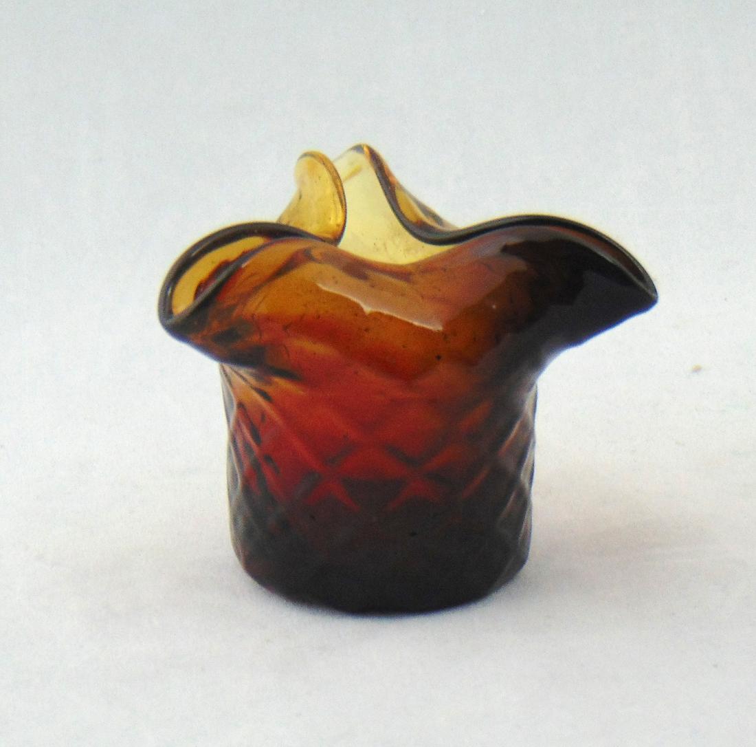 Rare reverse Amberina glass toothpick: Cylindrical tri-corner toothpick in the optic diamond pattern, 2'ht. PROVENANCE: Earlys Auction to the Black collection. Condition: good with no defects found